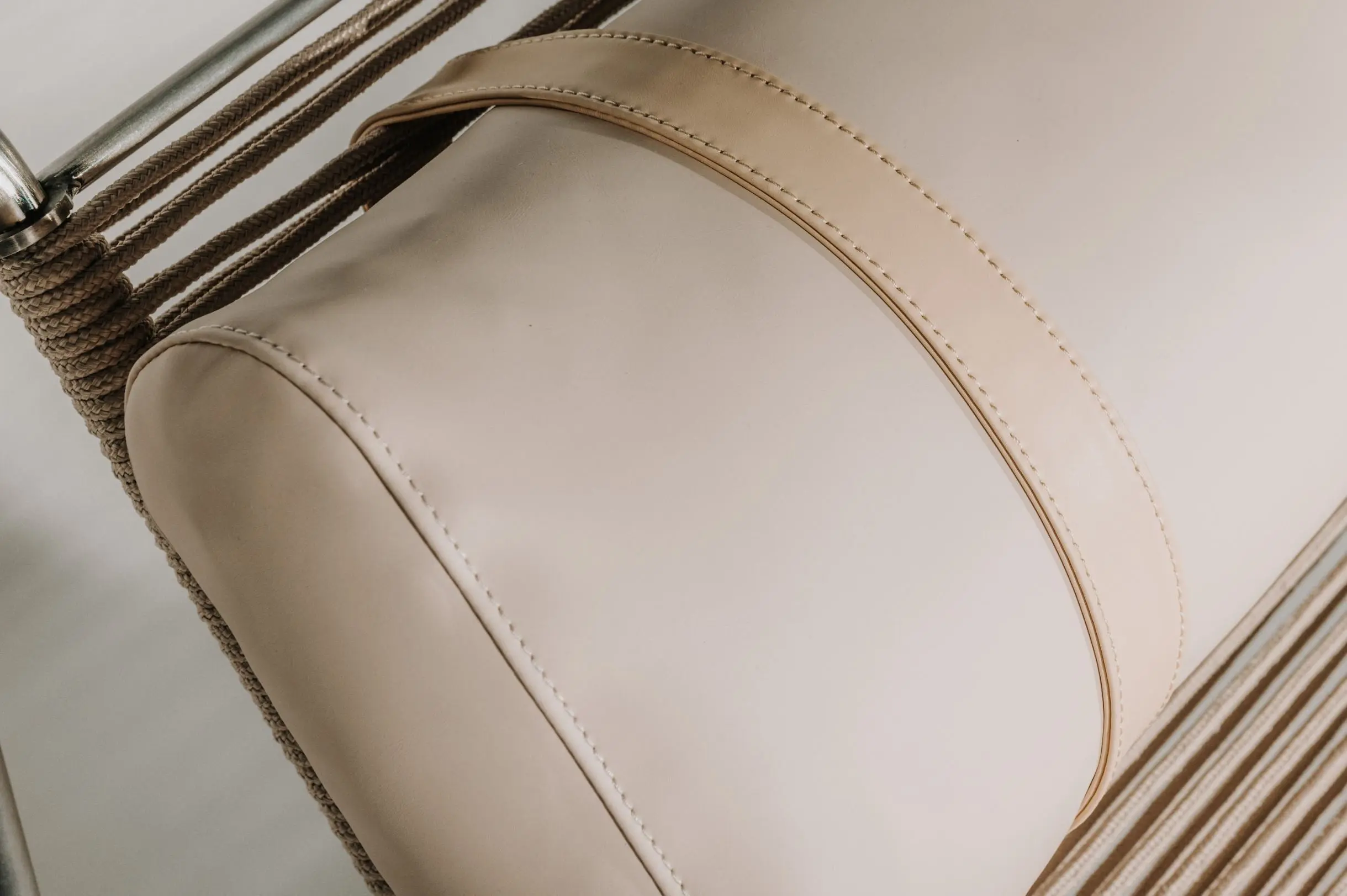 Elant Lounge Chair - Image 6